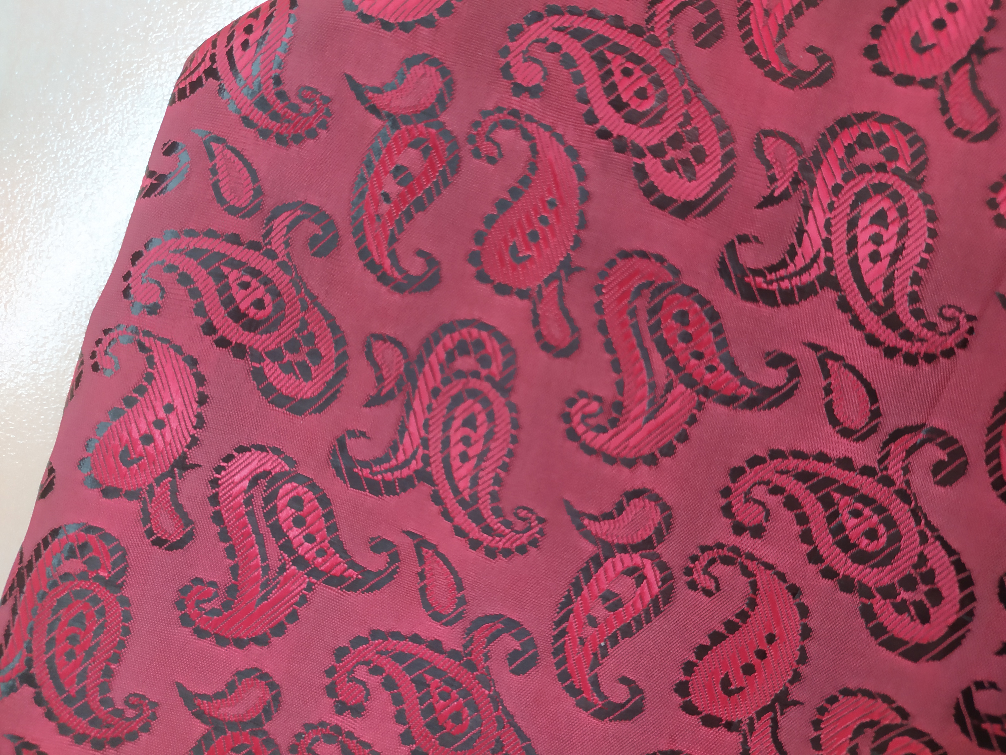 Šátek polyester 65 x 65 cm, červený kašmír