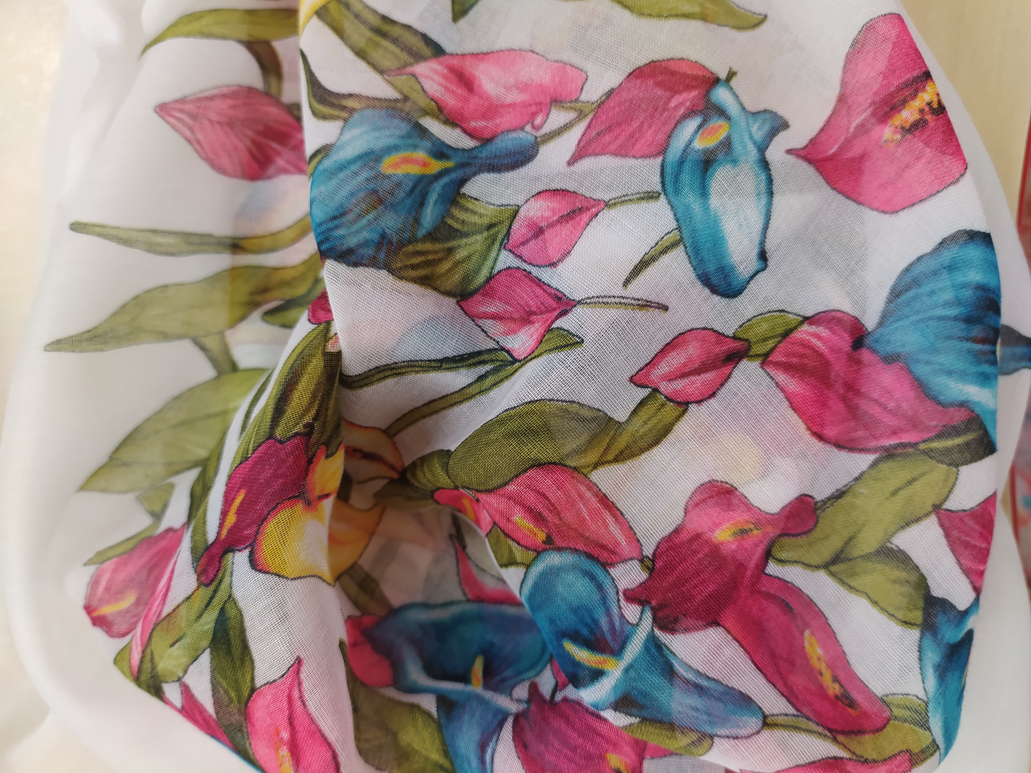 Šátek potištěný 100 x 100 cm (08)