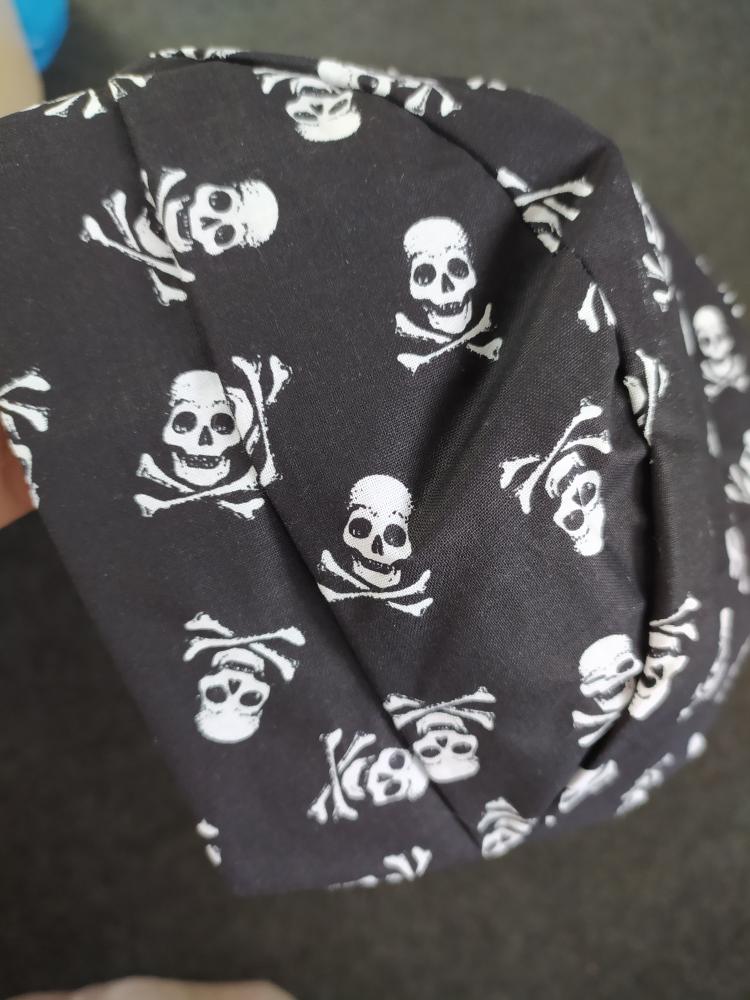 Šátek pirát vázací lebky