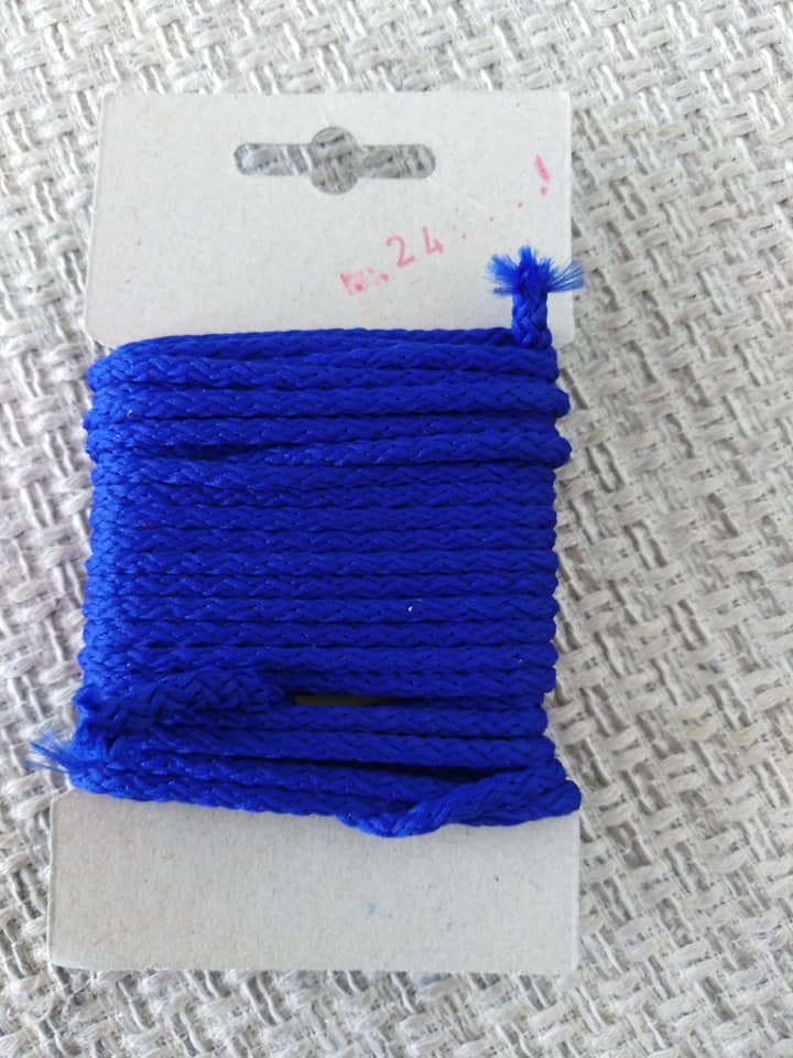 Šňůra oděvní polyesterová 4 mm karta 5 m královská modrá