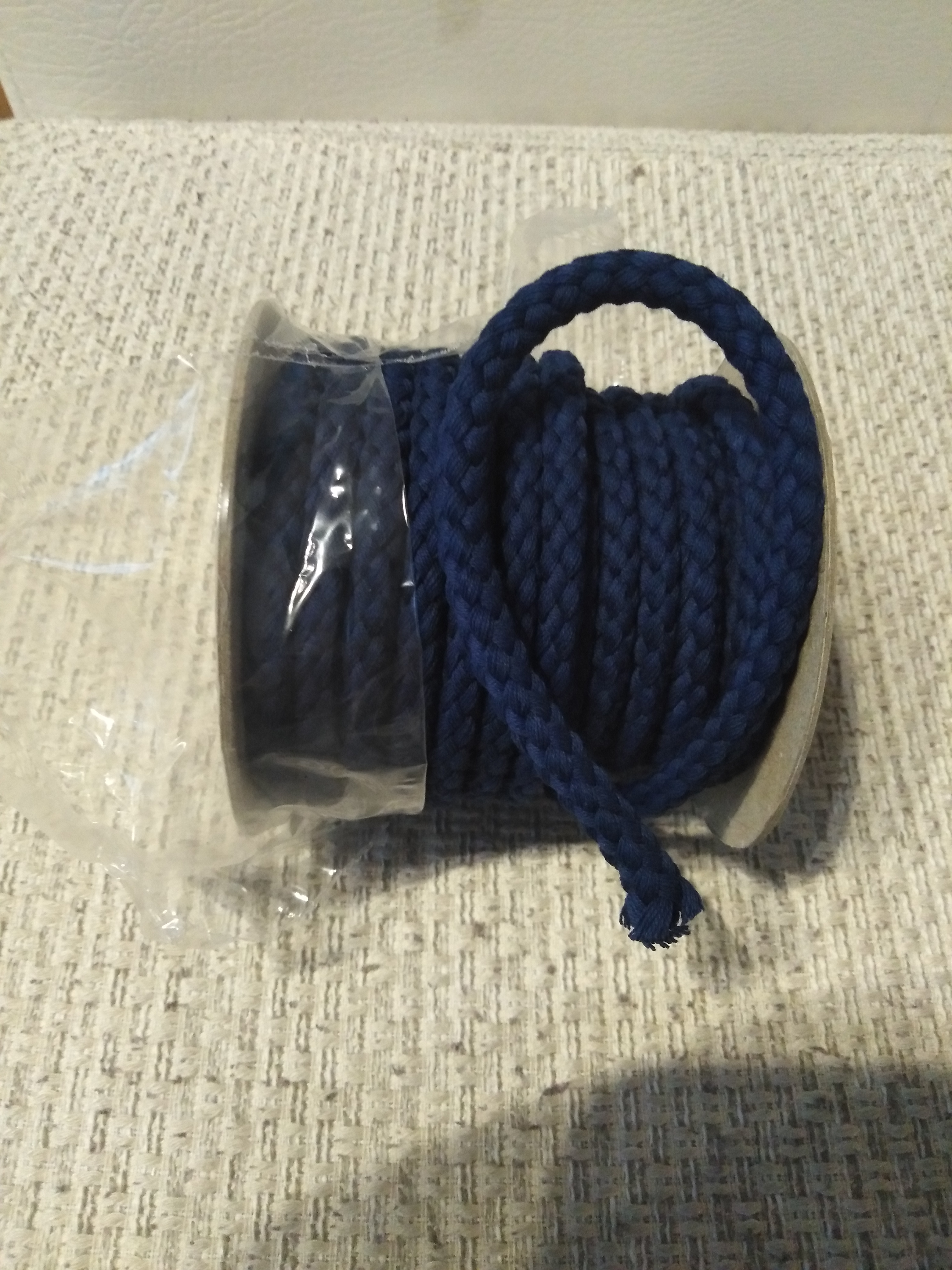 Šňůra oděvní bavlněná 8,8 mm tmavě modrá