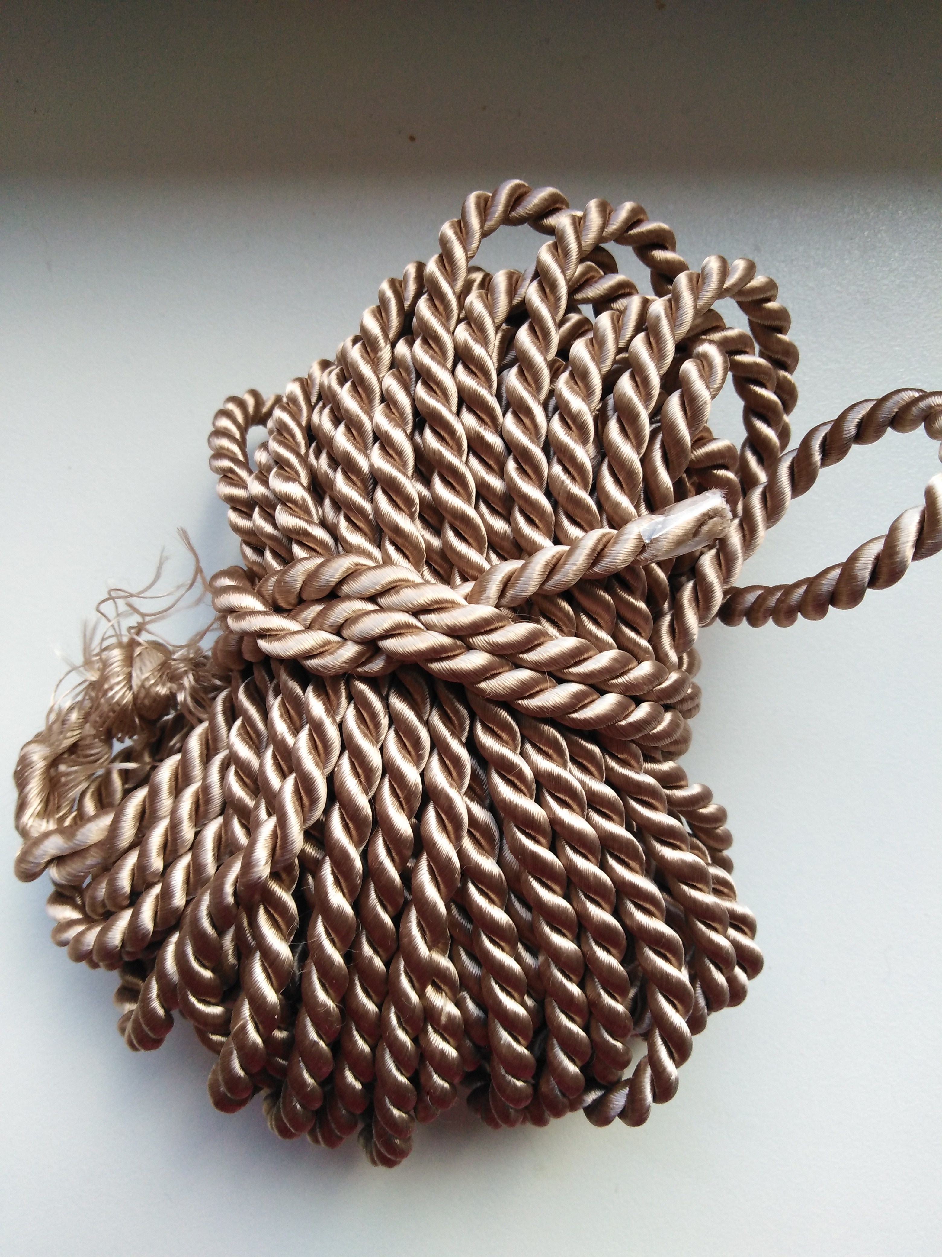 Šňůra kroucená 5 mm béžová