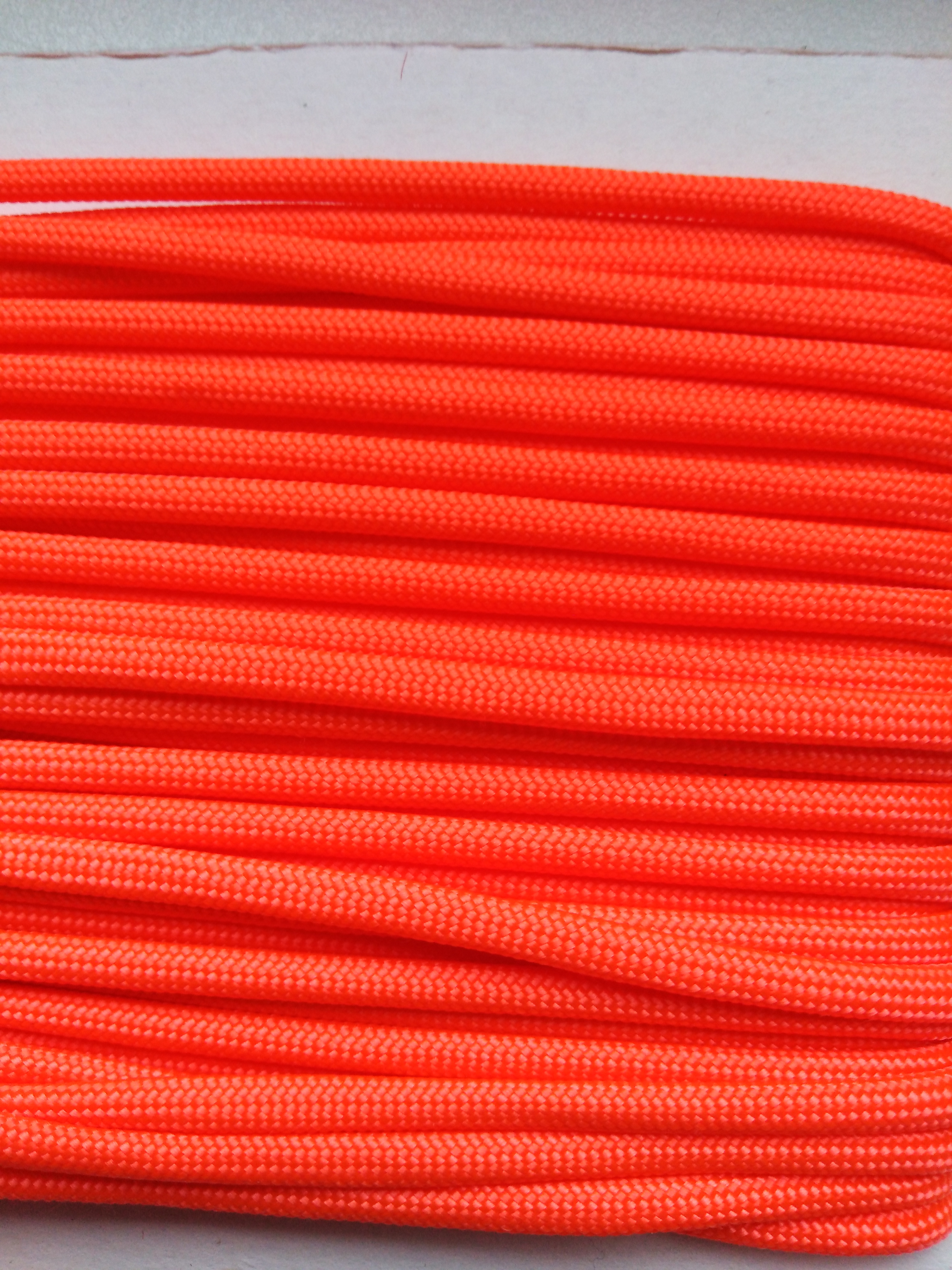 Šňůra Paracord 4-5 mm reflexní oranžová