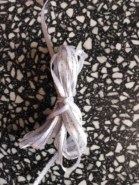 Stuha atlasová 3 mm s rexorem bílo stříbrná