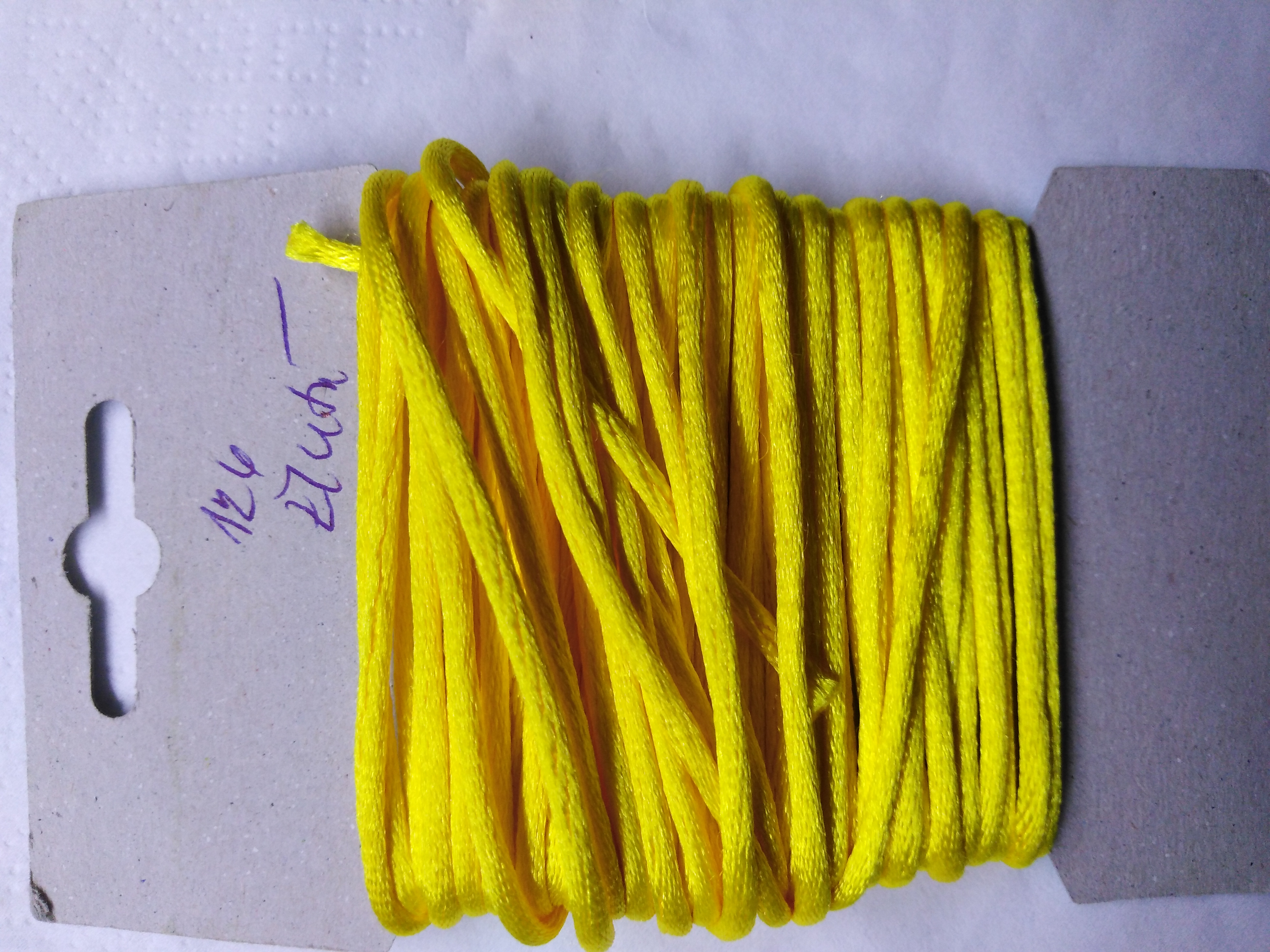 Šňůrka atlasová 2 mm žlutá