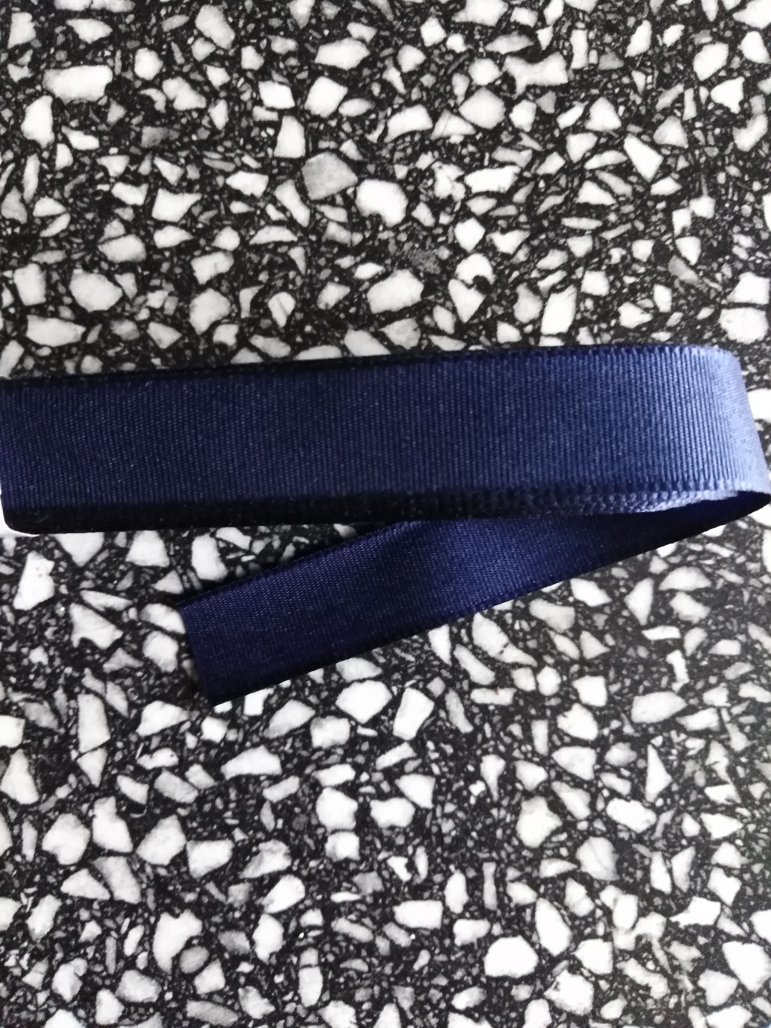 Stuha taftová 15 mm tmavě modrá