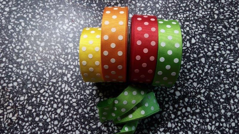 Stuha rypsová 25 mm puntík žlutá