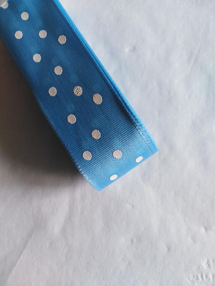 Stuha taftová 25 mm puntík světle modrá