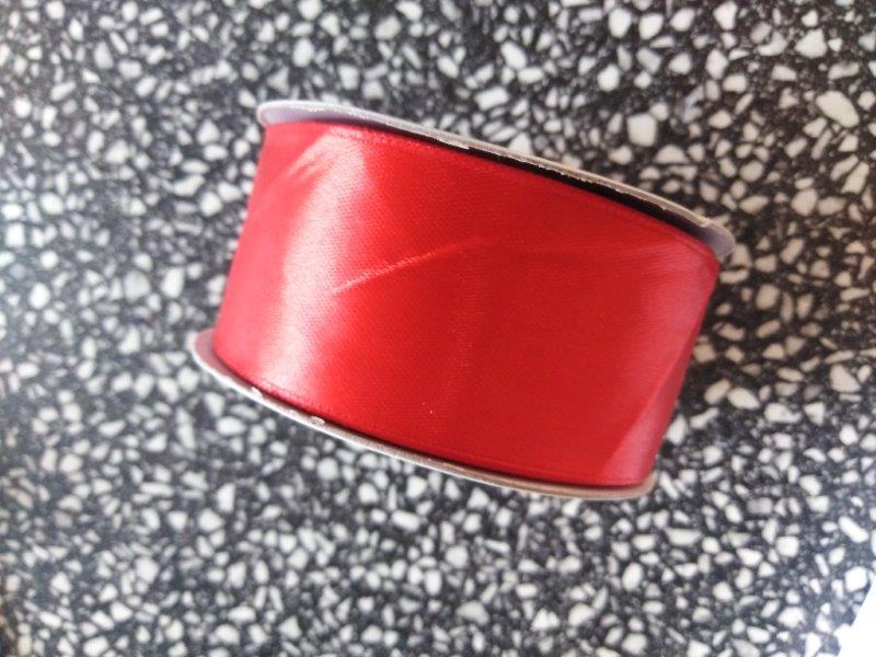 Stuha atlasová jednolící 25 mm červená