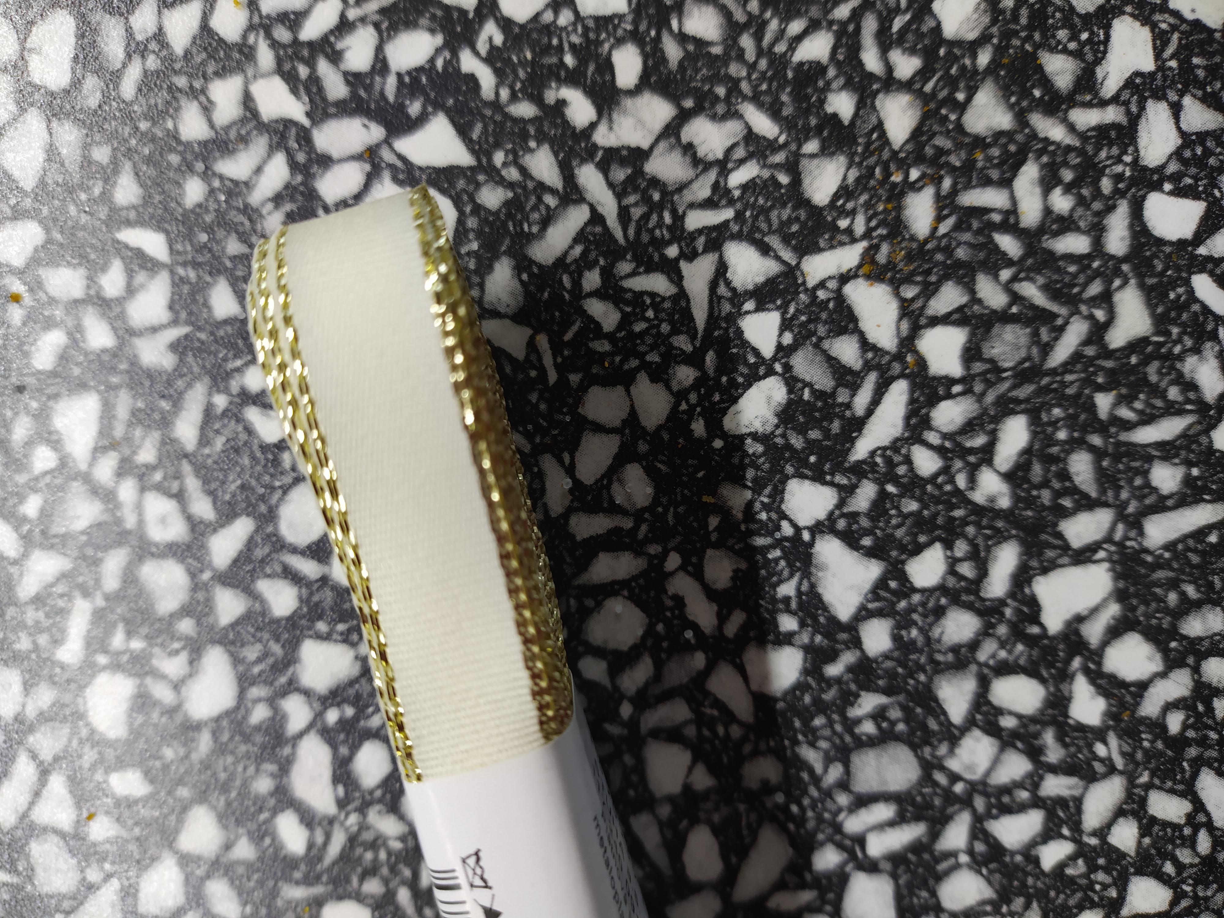 Stuha taftová s rexorem 9 mm světle krémová+zlato