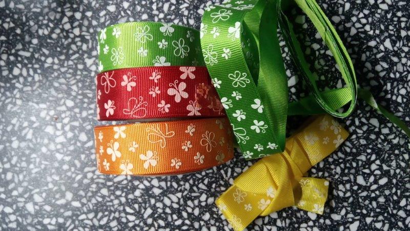 Stuha rypsová s tiskem 25 mm žlutá