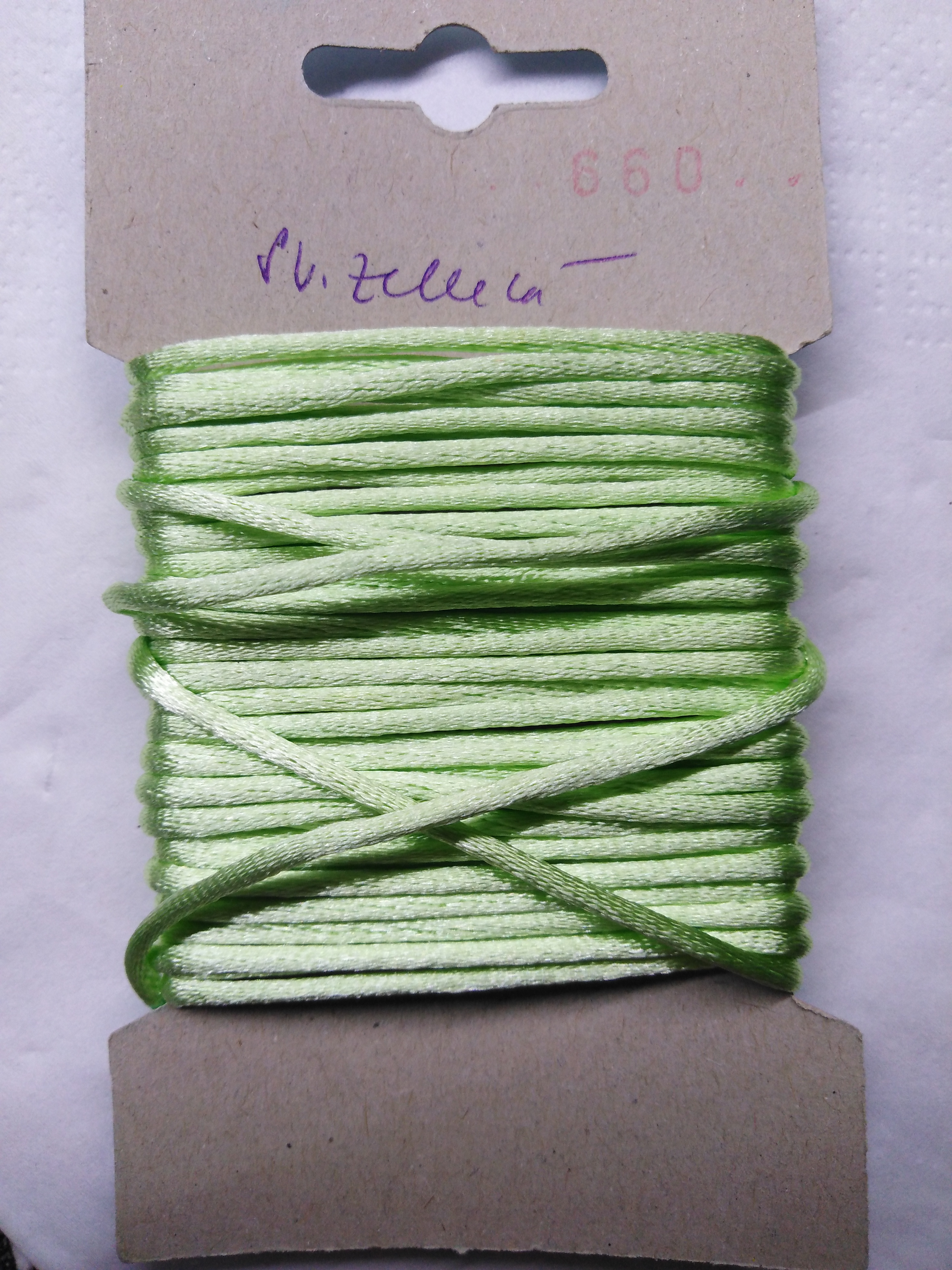 Šňůrka atlasová 2 mm světle zelená