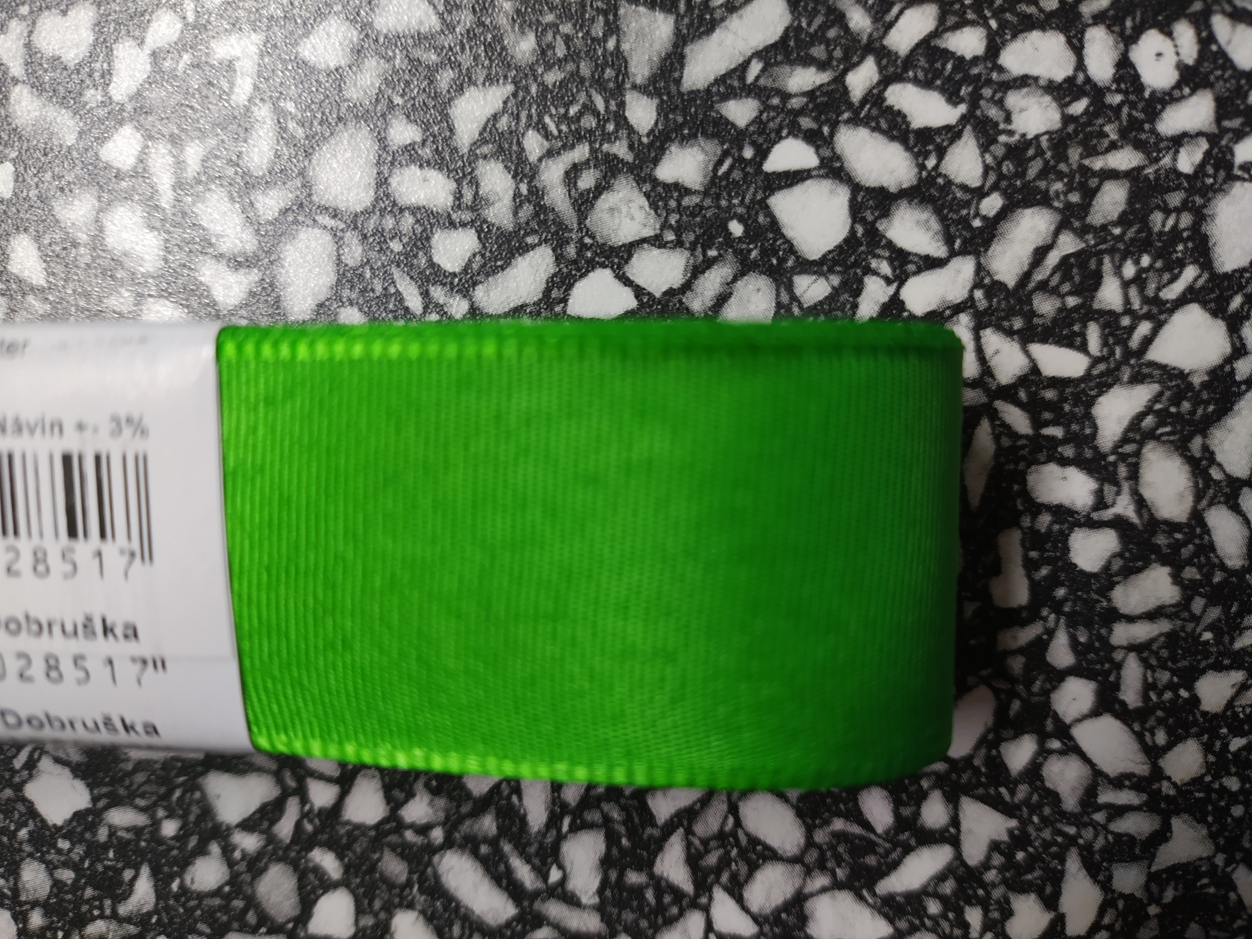 Stuha taftová 25 mm středně zelená