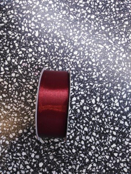 Stuha atlasová jednolící 25 mm vínová