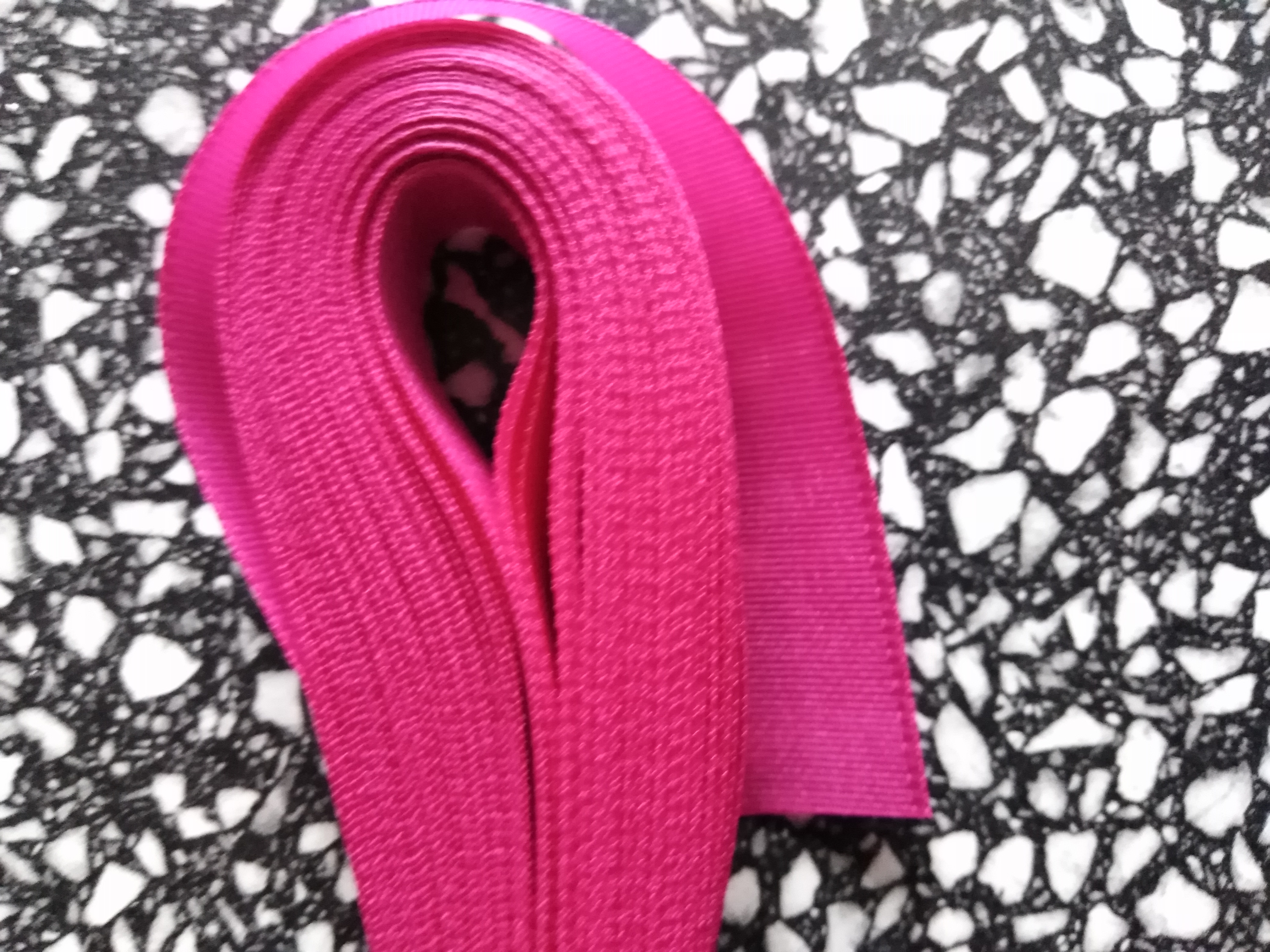 Stuha taftová 15 mm cyklámen