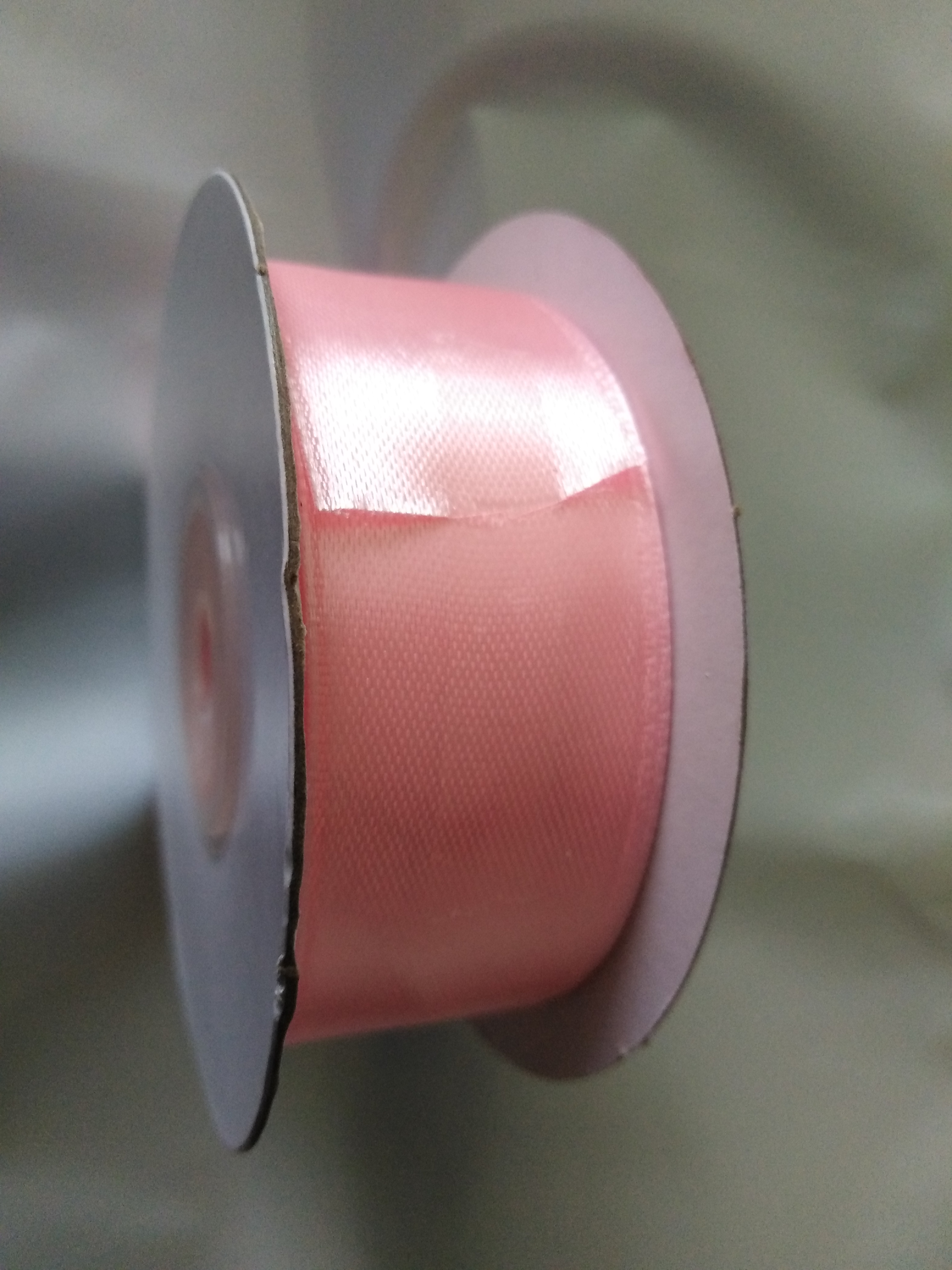 Stuha atlasová jednolící 25 mm světle růžová