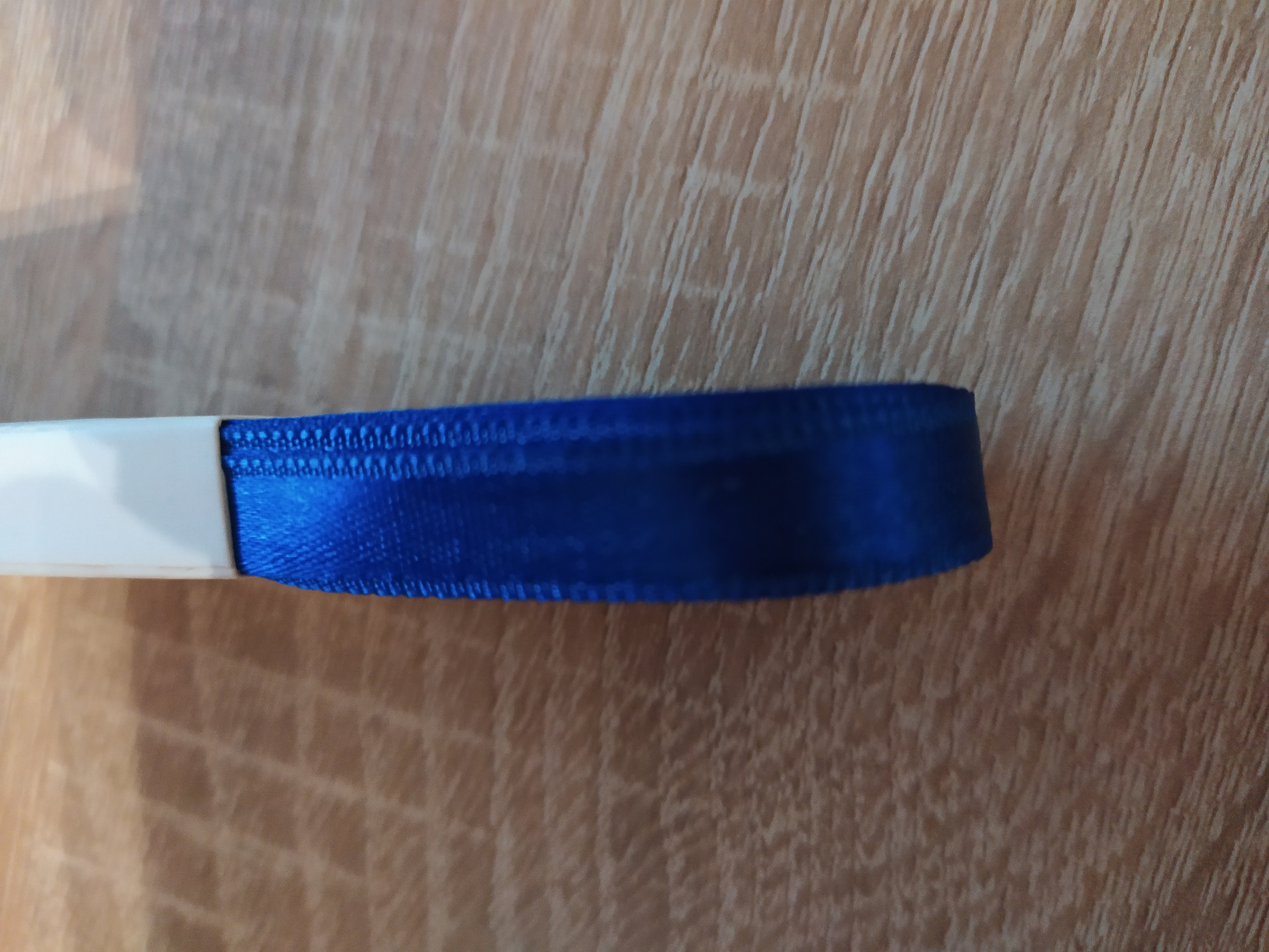 Stuha atlasová oboulící 10 mm sytě modrá