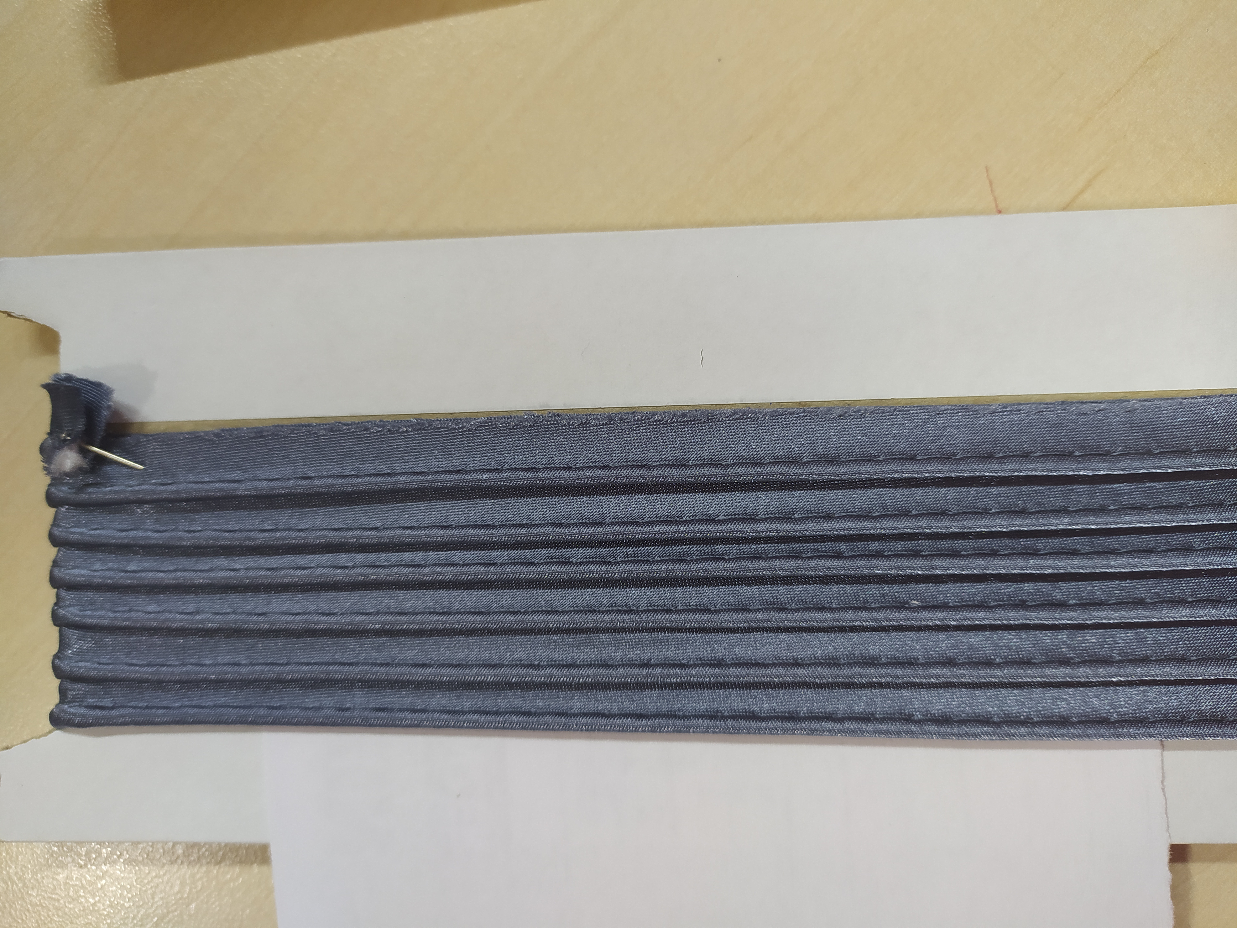 Paspulka saténová 10 mm šedá