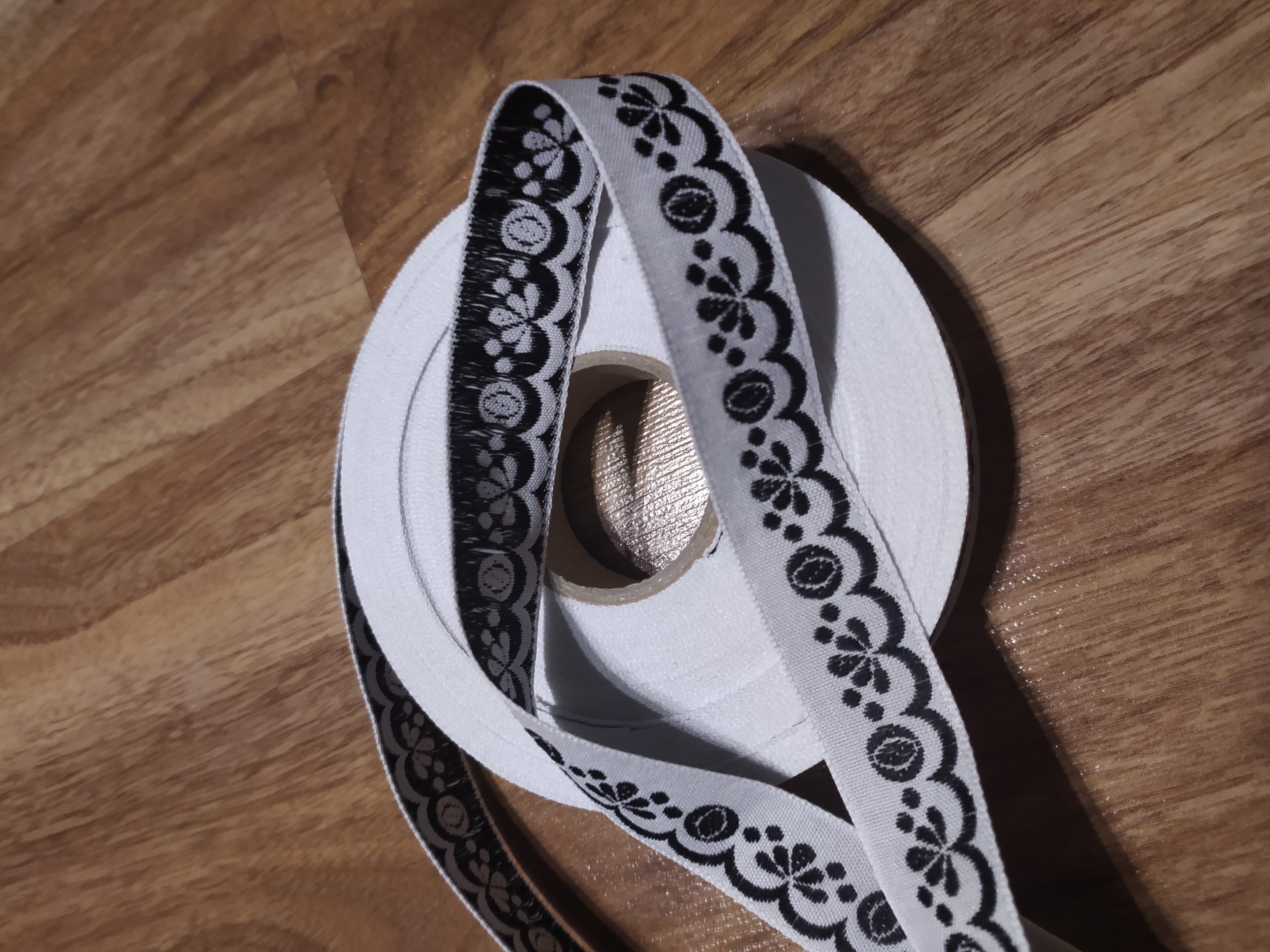 Stuha zoubková bavlna 20 mm černá