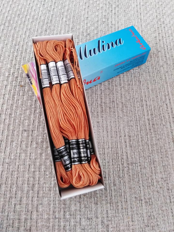 Příze na vyšívání Mulina - Ariadna oranžbéžová 1533