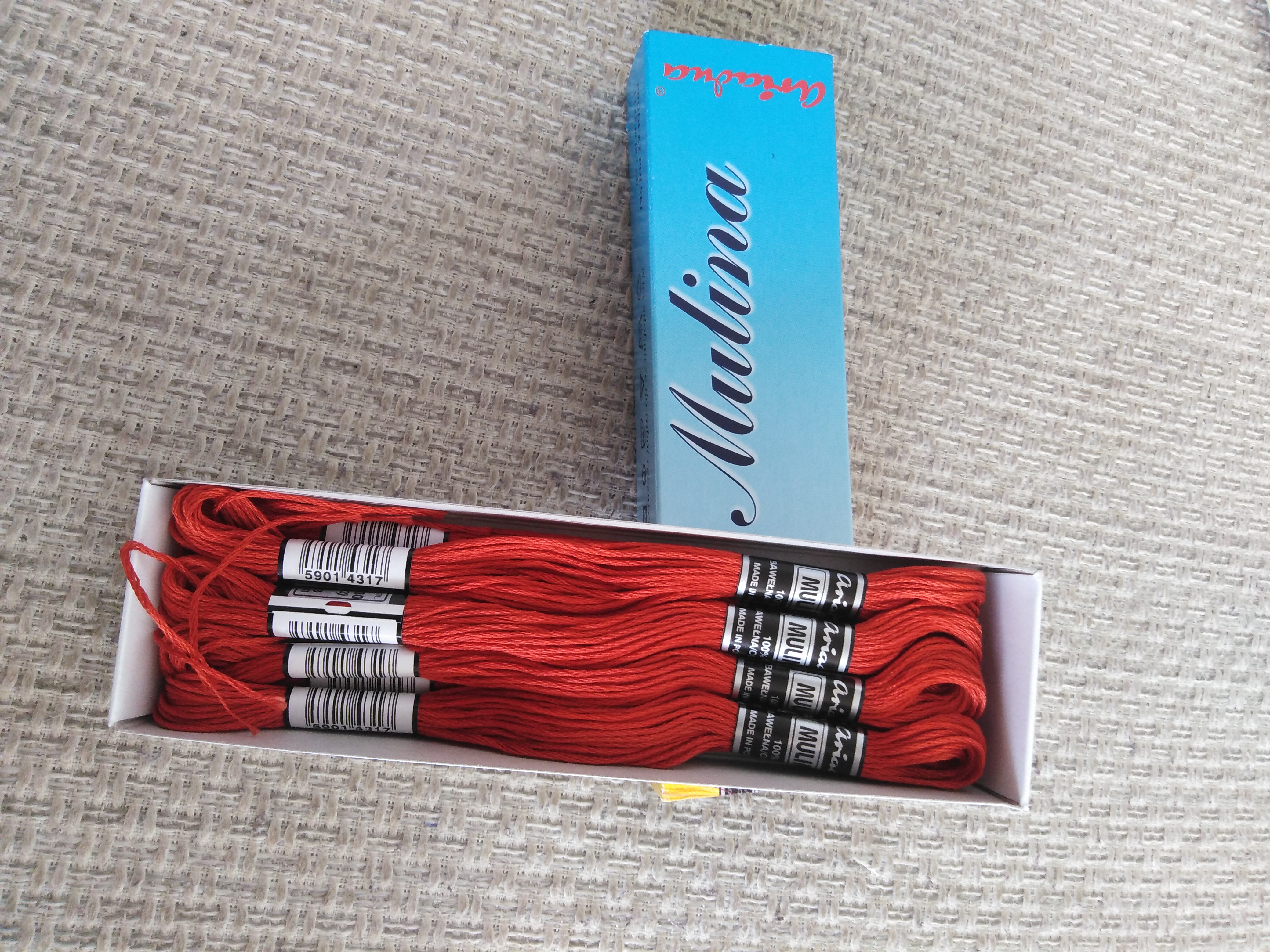 Příze na vyšívání Mulina - Ariadna červenohnědá 1530