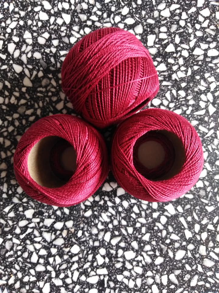 Vyšívací příze Perlovka vínová 3572