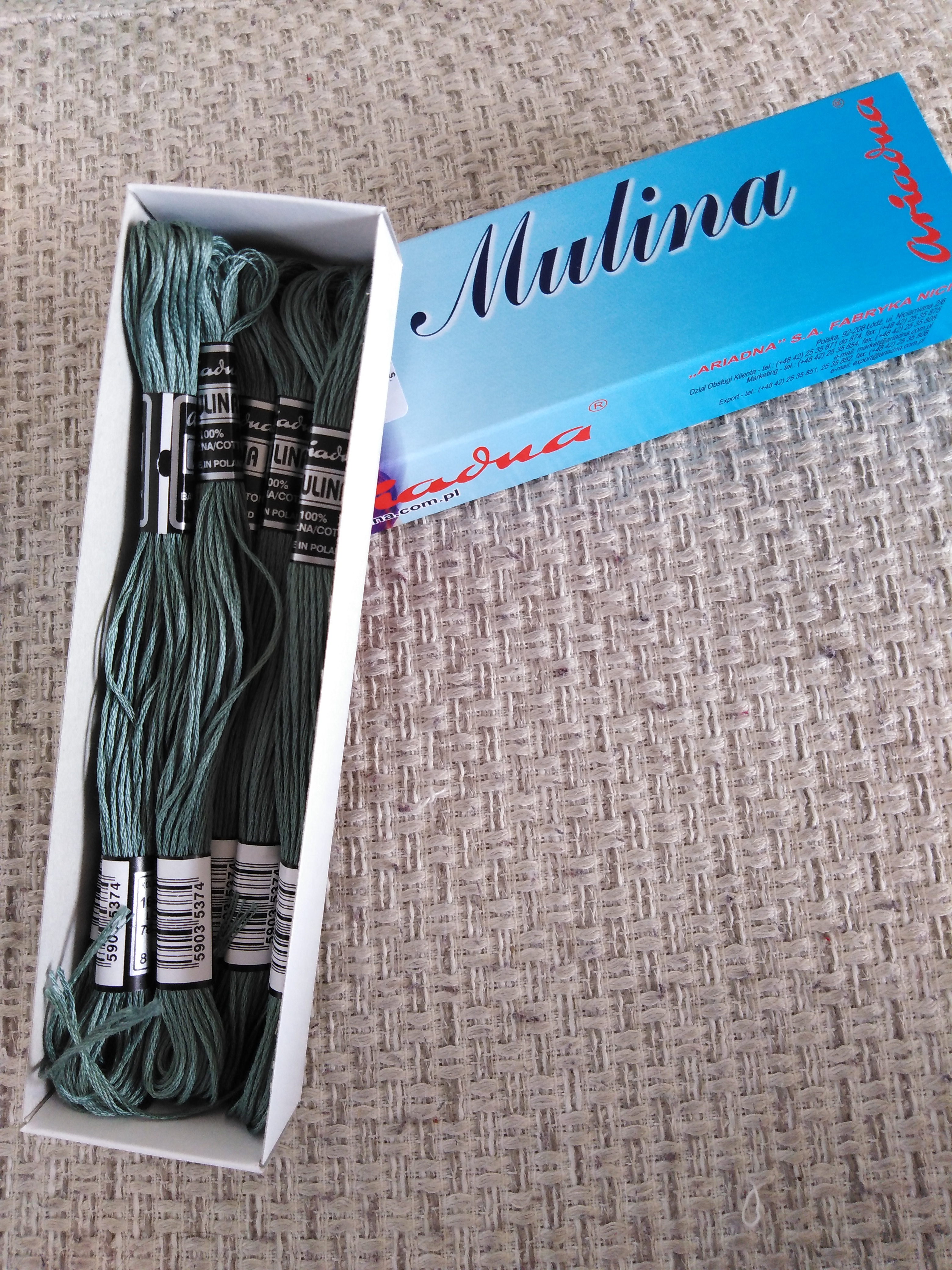 Příze na vyšívání Mulina - Ariadna šedozelená 1647
