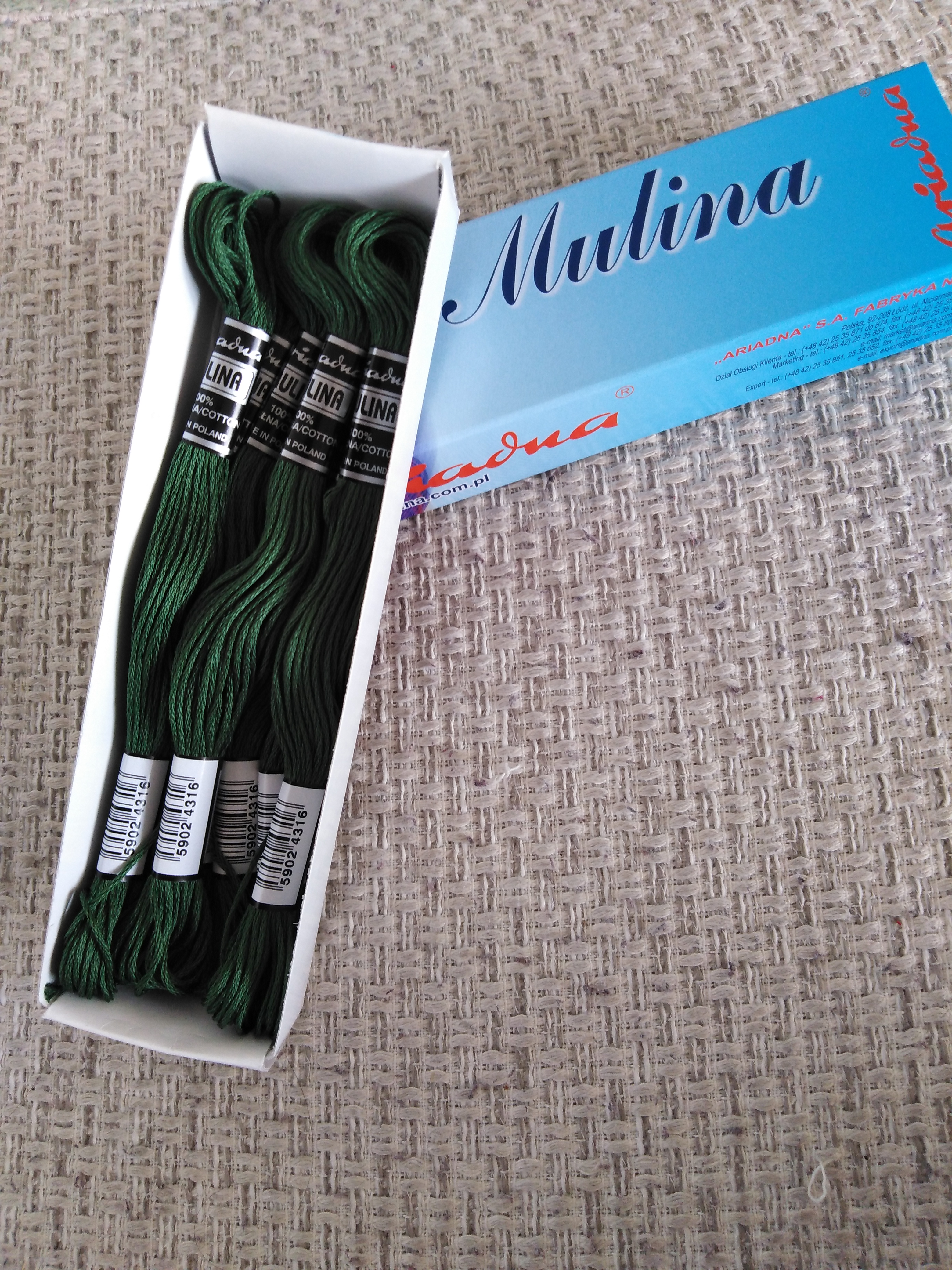 Příze na vyšívání Mulina - Ariadna piniová zeleň 1672