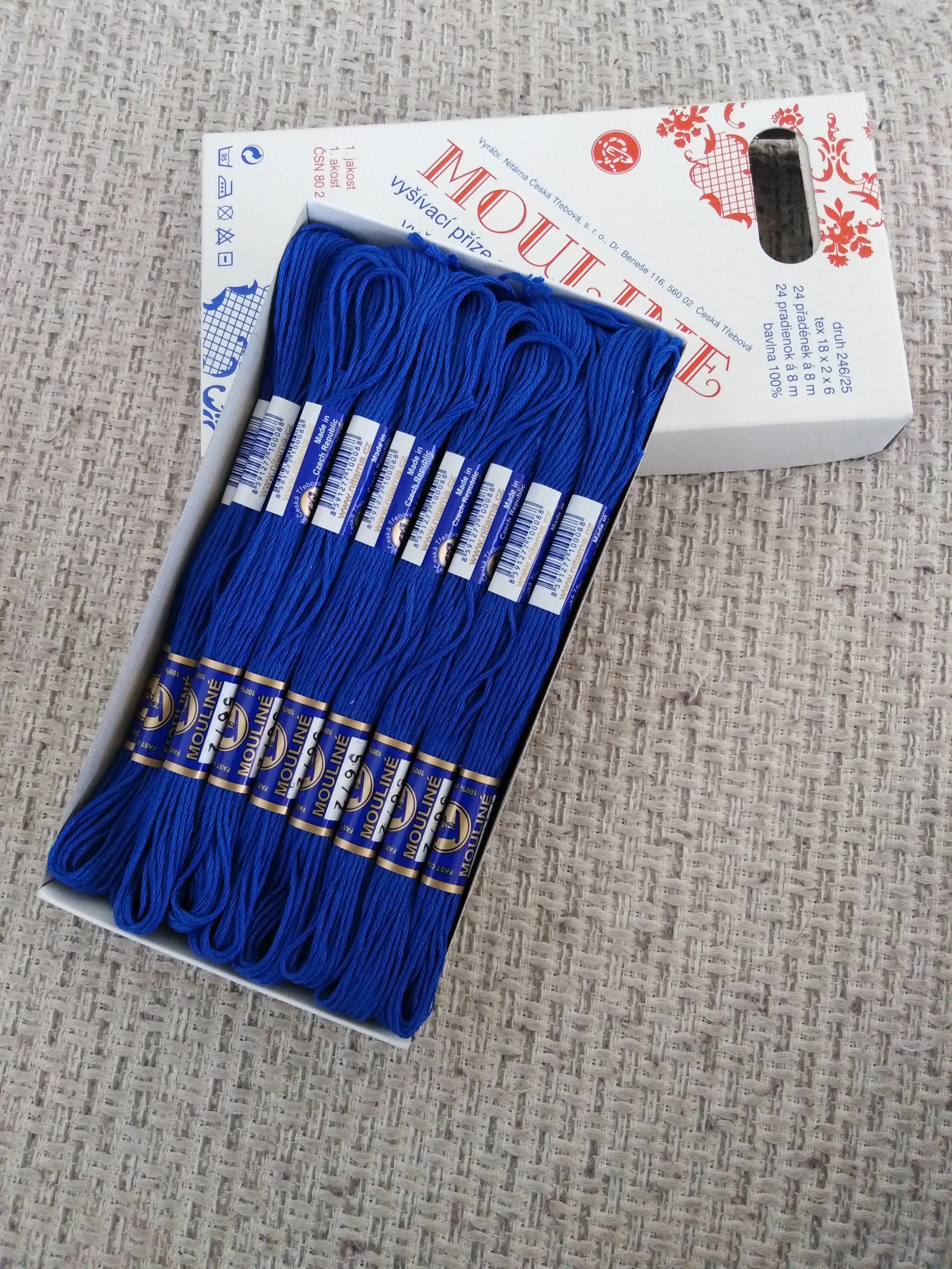 Příze na vyšívání Mouline modrá 5672