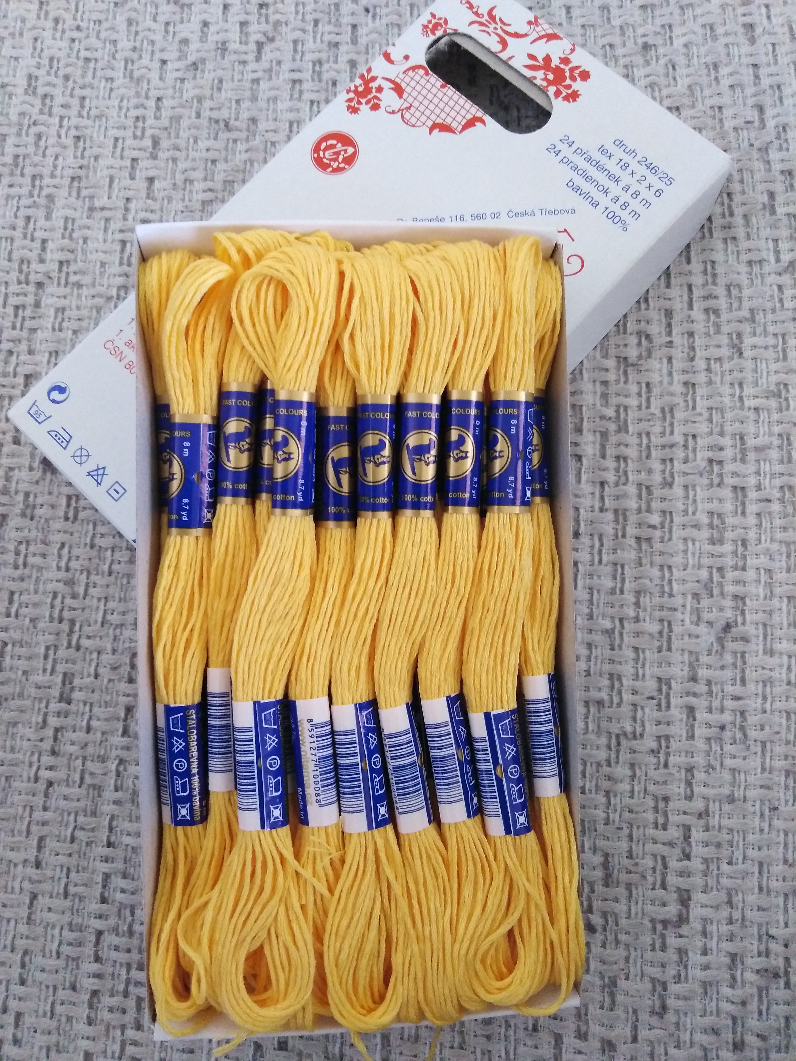 Příze na vyšívání Mouline teplá žluť 1142
