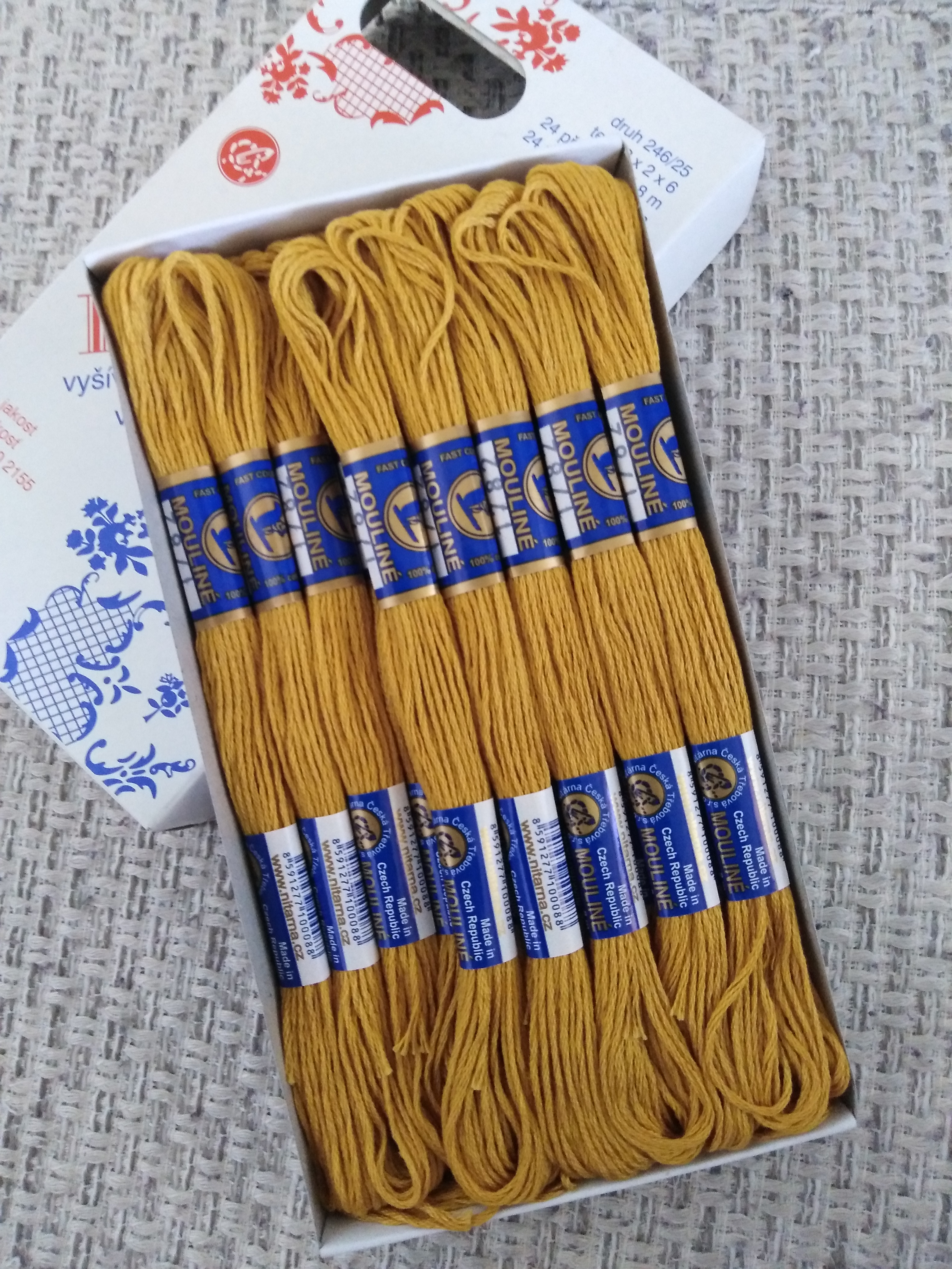 Příze na vyšívání Mouline tmavý okr 1782