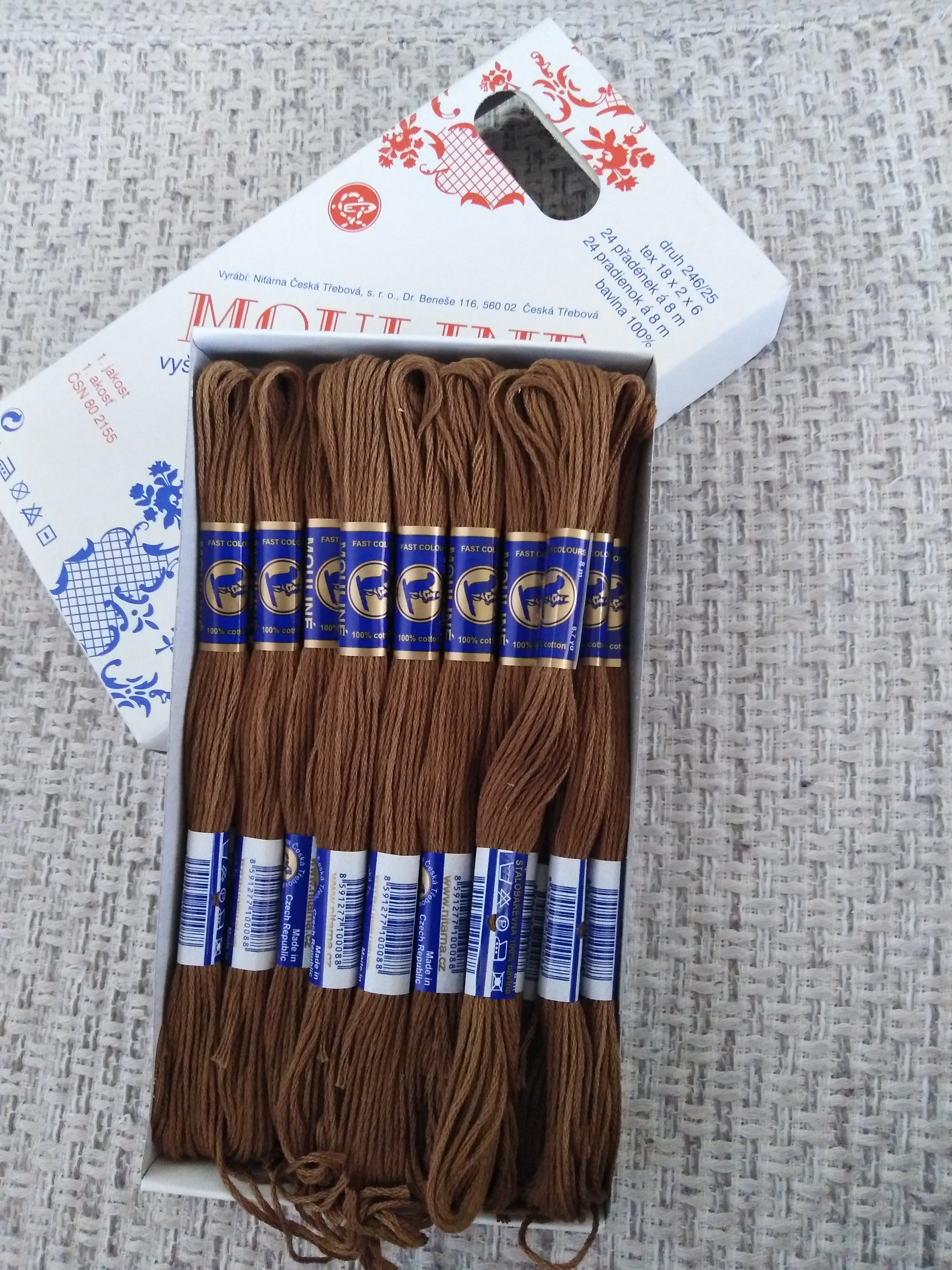 Příze na vyšívání Mouline skořicová 7872
