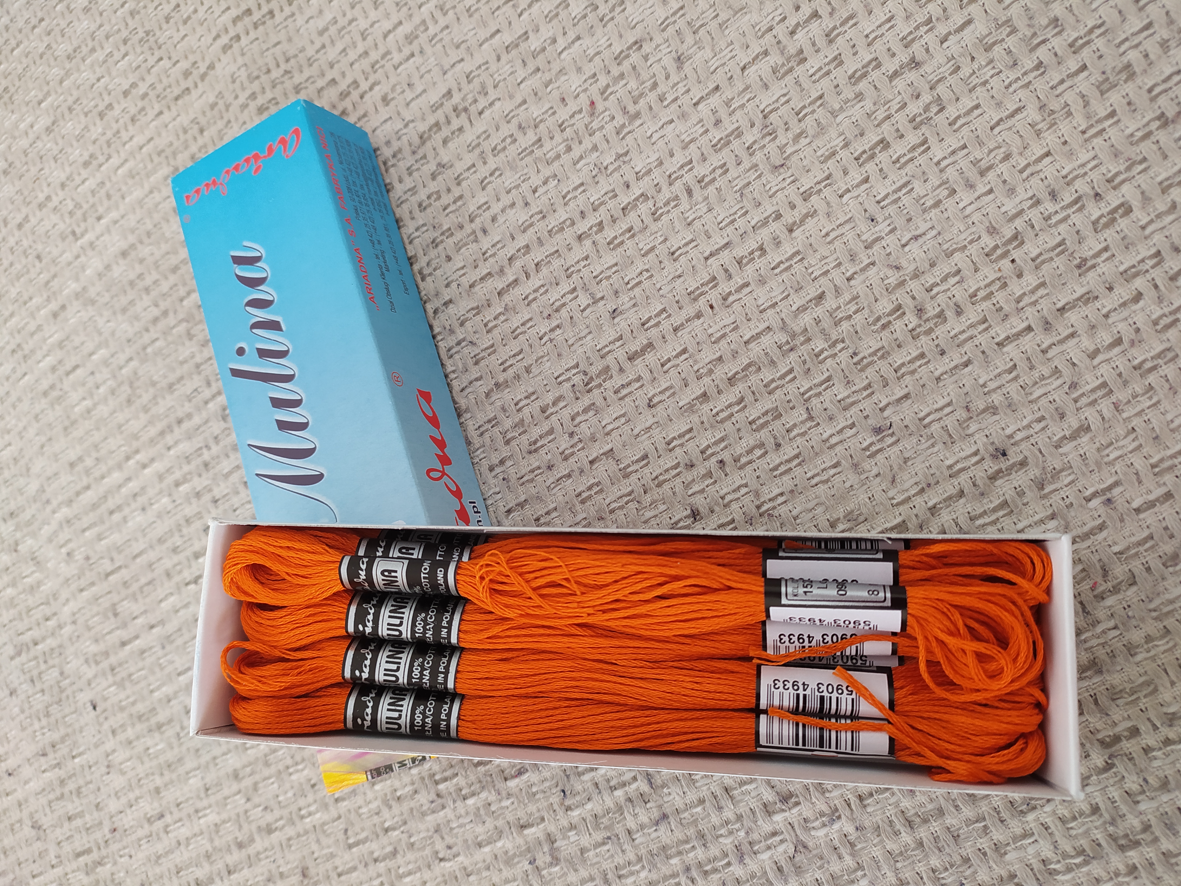 Příze na vyšívání Mulina - Ariadna nektarová 1528