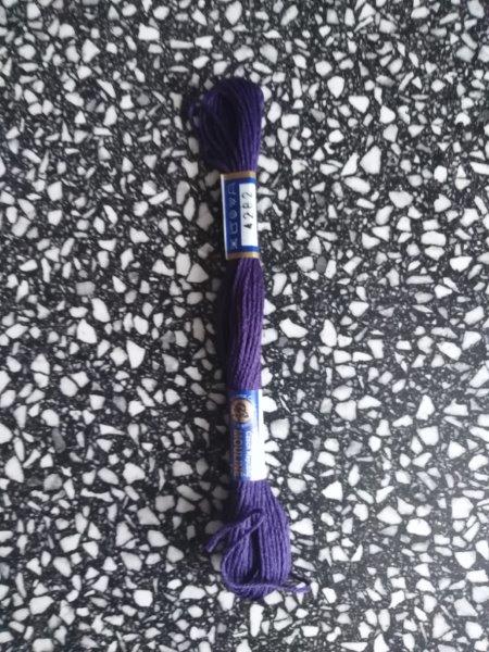 Příze na vyšívání Mouline temně fialová 4282