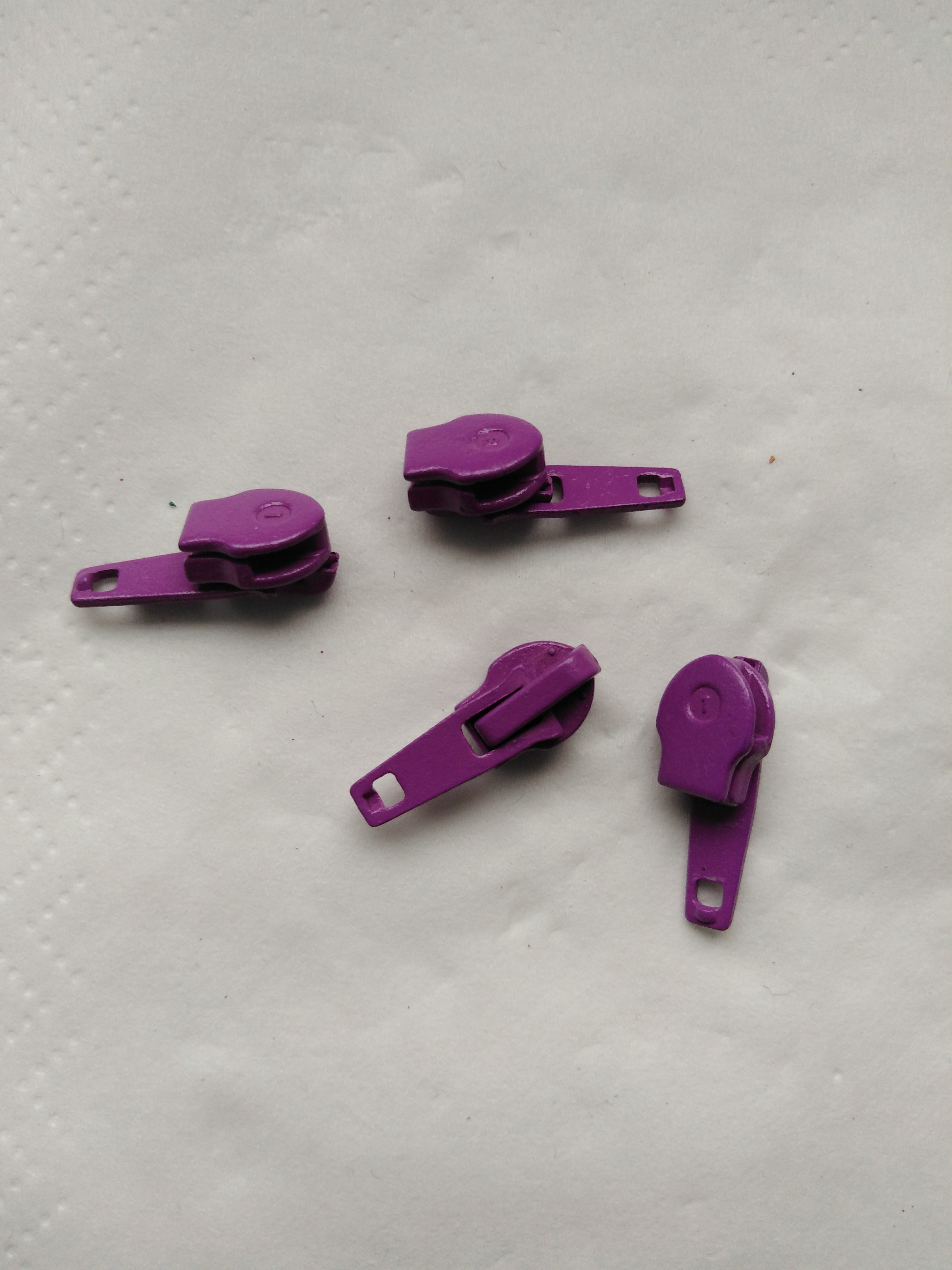 Jezdec k zipům WS0 aretační lakovaný cyklámen