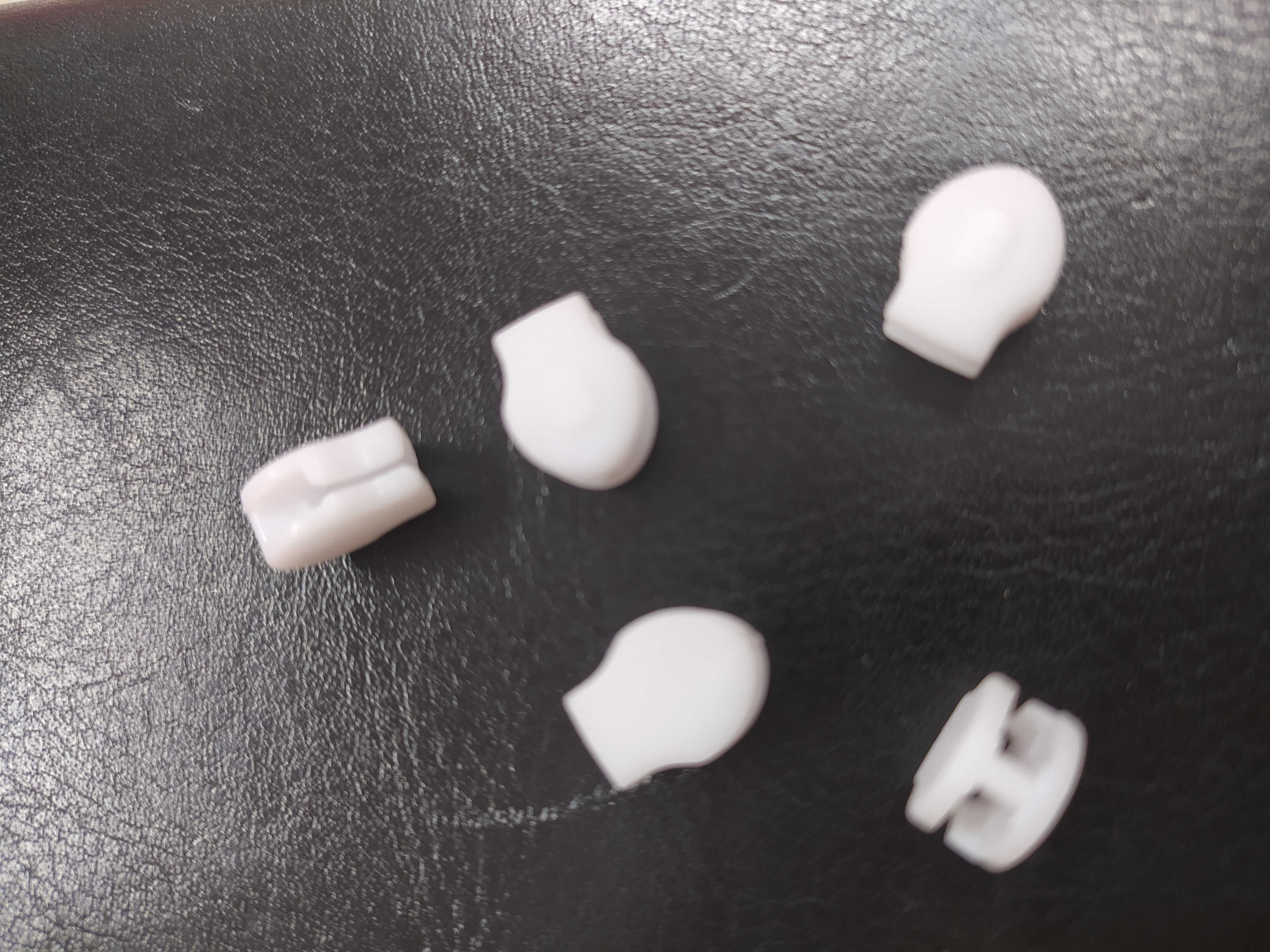 Jezdec WS0 plochý ložní plast čirý