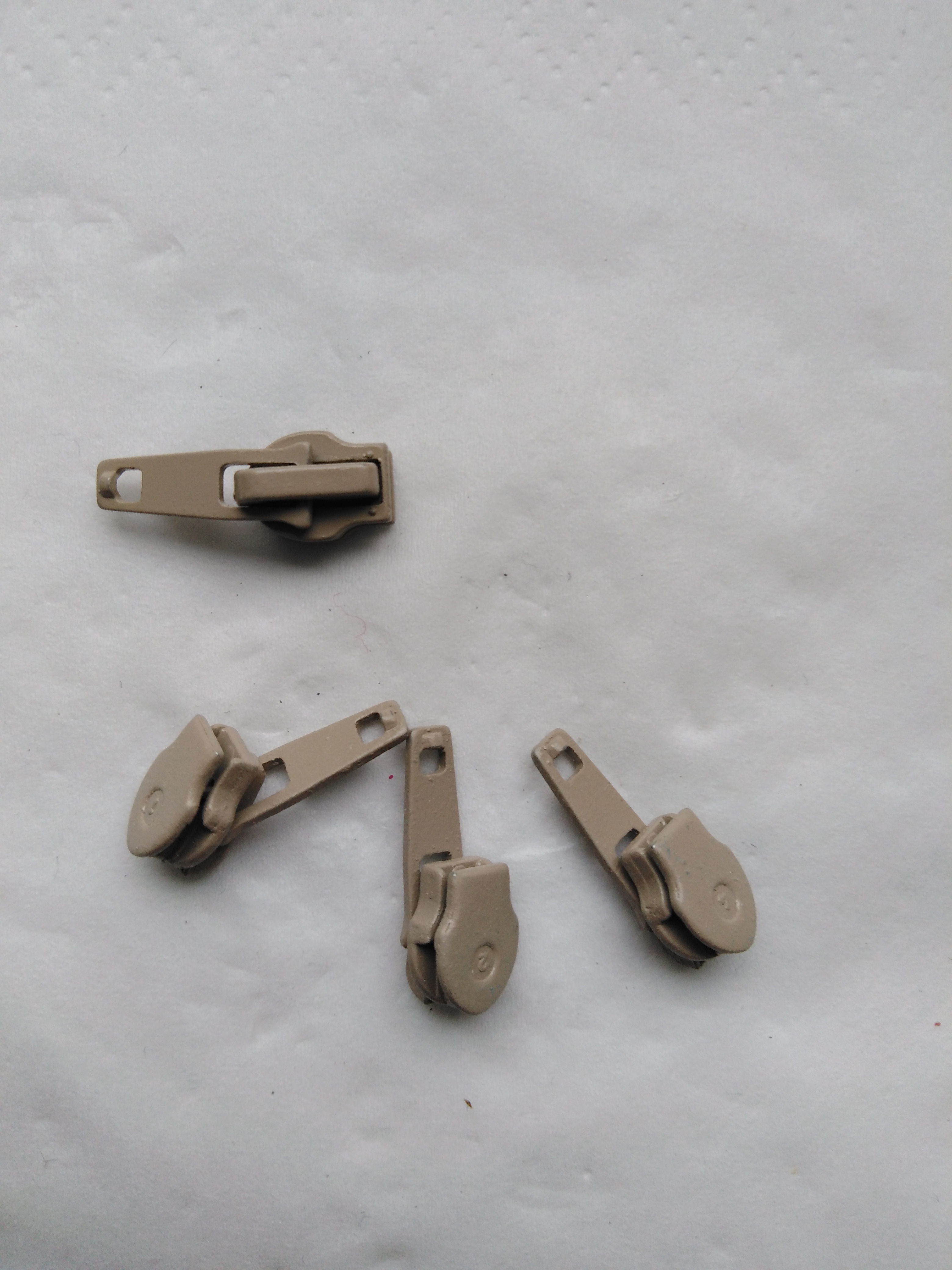 Jezdec k zipům WS0 aretační lakovaný přírodní